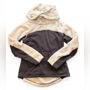 Horze Equestrian Sweater Pullover Fleece Saratoga Horse Style Size 8